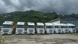 Mercedes-Benz Axor 1840 2015 model Reterdarlı dolu