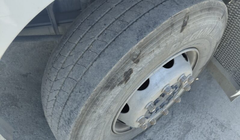 Mercedes-Benz Axor 1840 2015 model Reterdarlı dolu